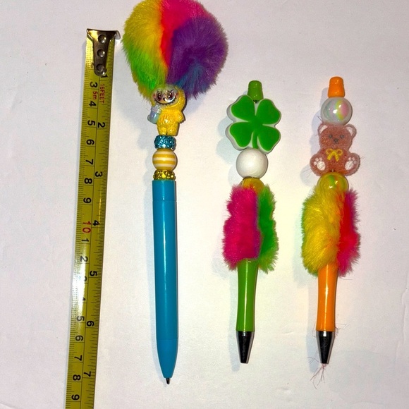 🆕 Rainbow Plush Top DIY Pen Set - Picture 3 of 7